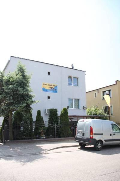 Apartamenty Eka Dom Goscinny 350M Do Plazy Rewal Eksteriør bilde