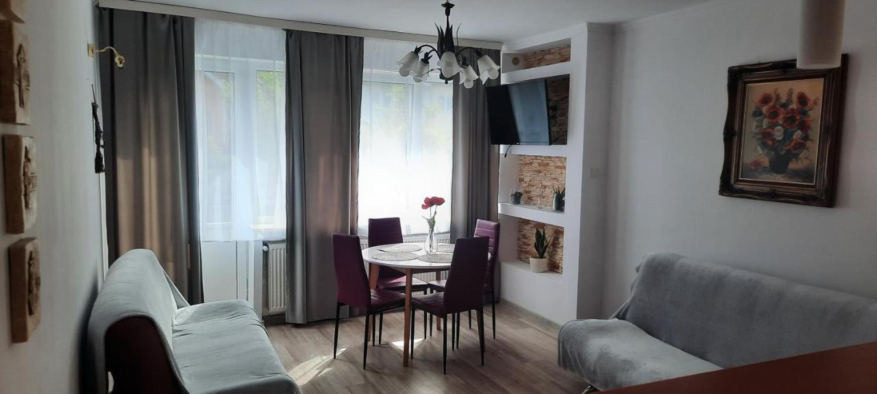 Apartamenty Eka Dom Goscinny 350M Do Plazy Rewal Eksteriør bilde